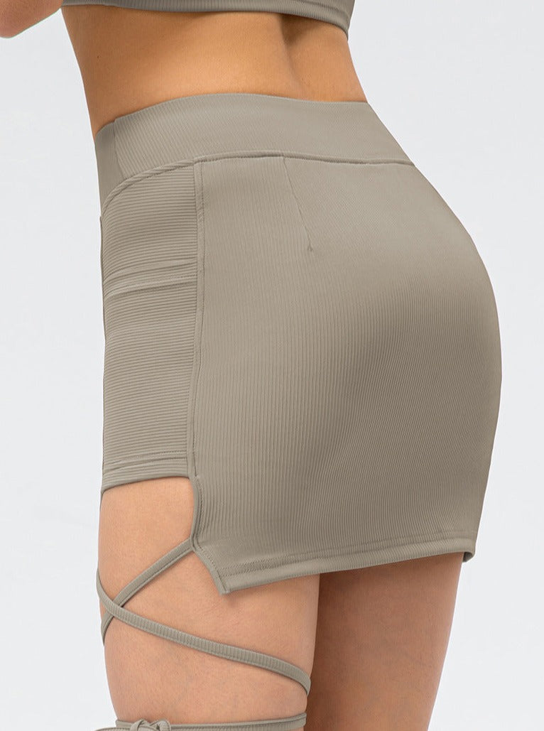 Hot Chic Strumpfhose mit Trägerrock 