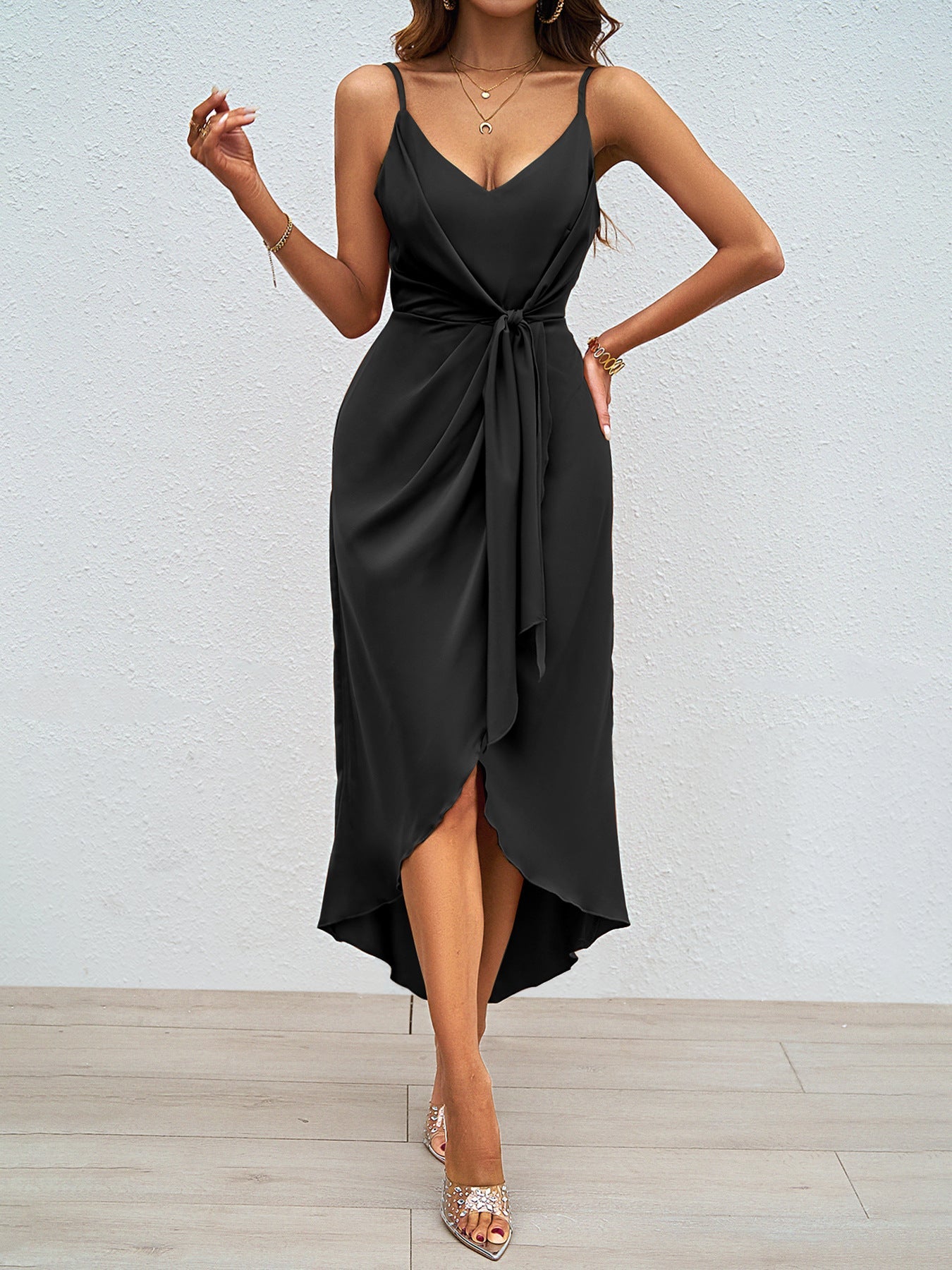 Asymmetrisches einfarbiges Midikleid 