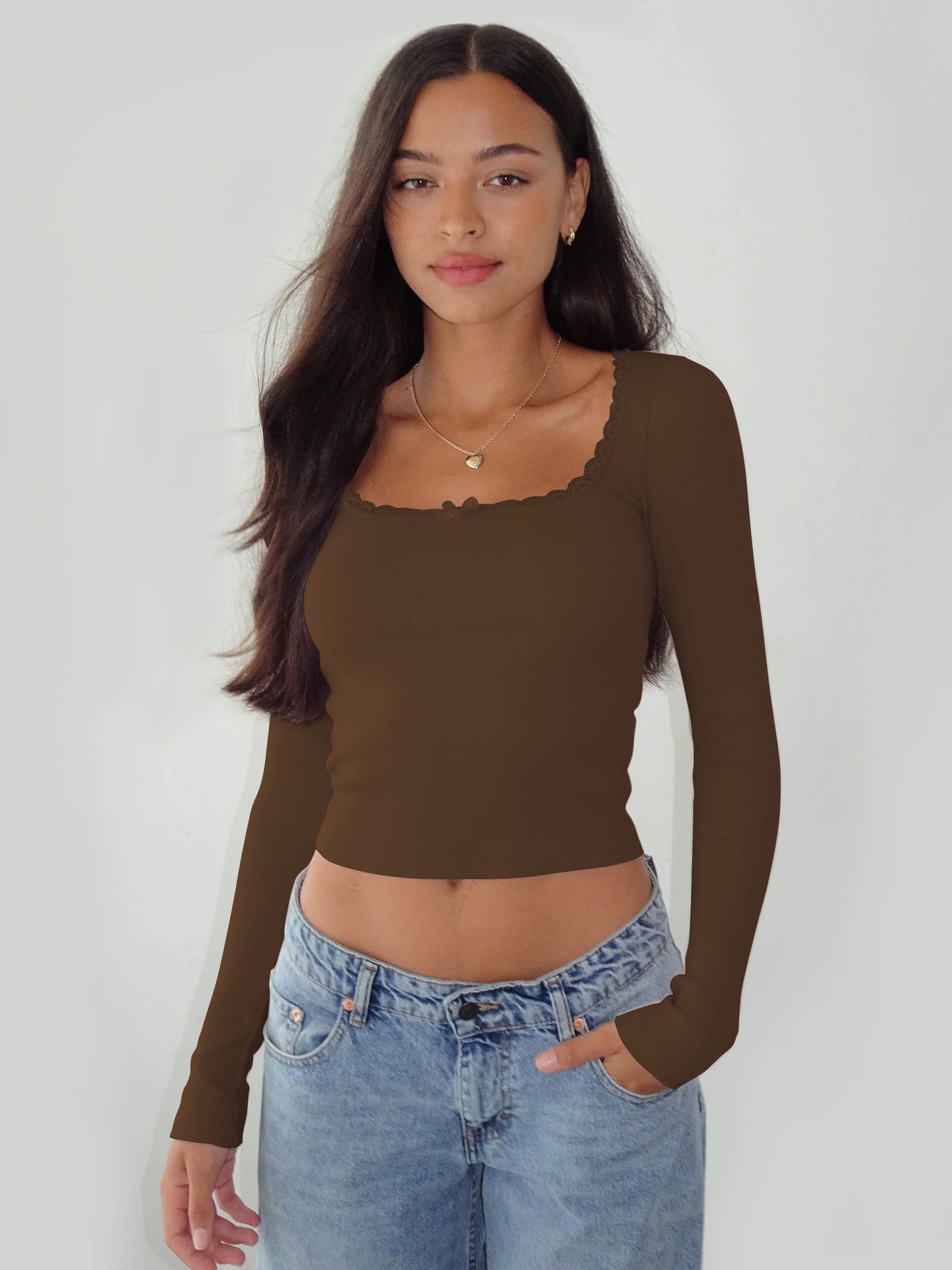 Elegantes, braunes, langärmliges Crop-Top mit Spitze